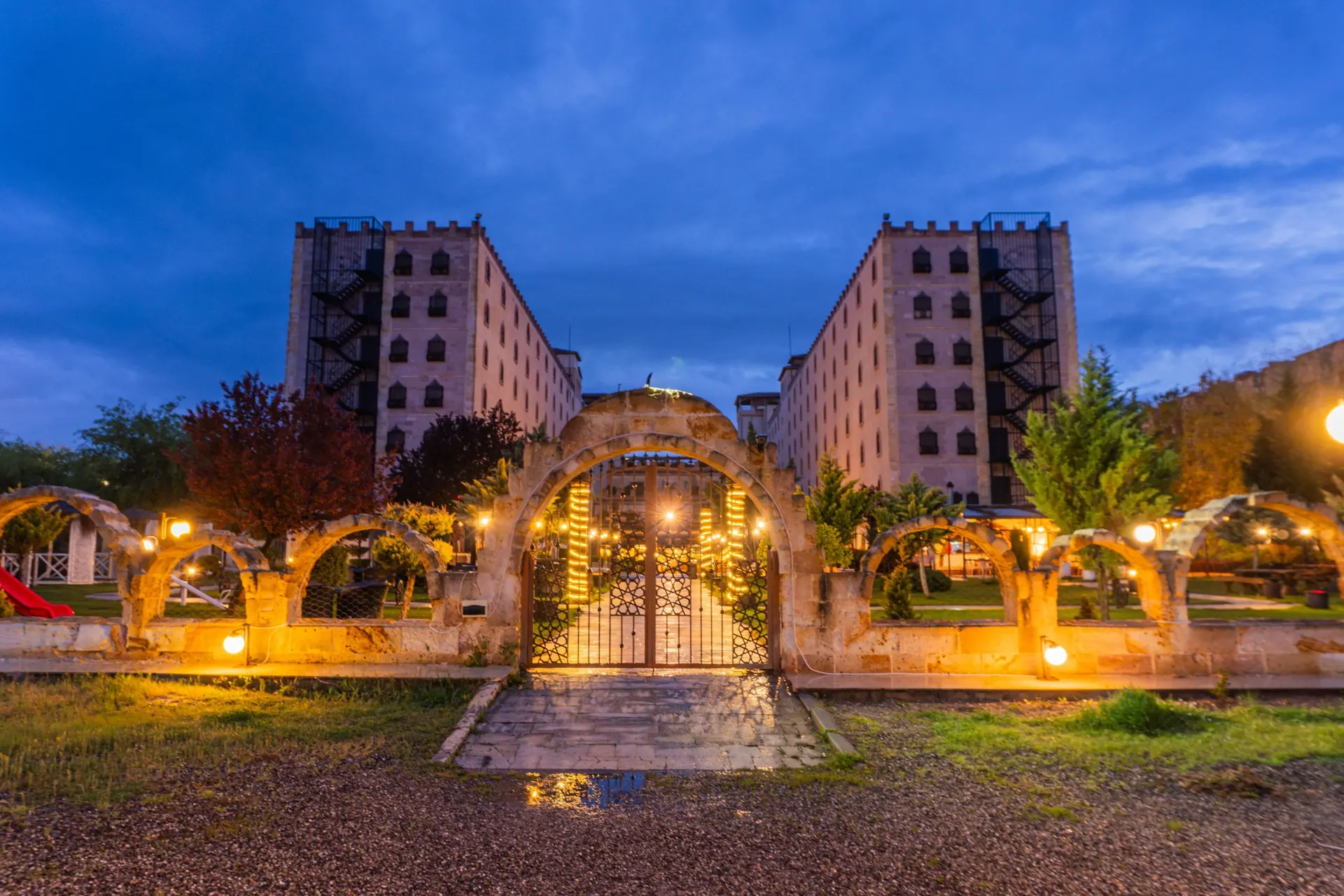Otel girişi